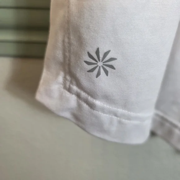 Athleta Tunic Semi Sheer Top New With out Tags Medium - Picture 5 of 13